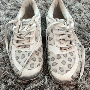 Nike Cheetah 5.0 shoes white 6